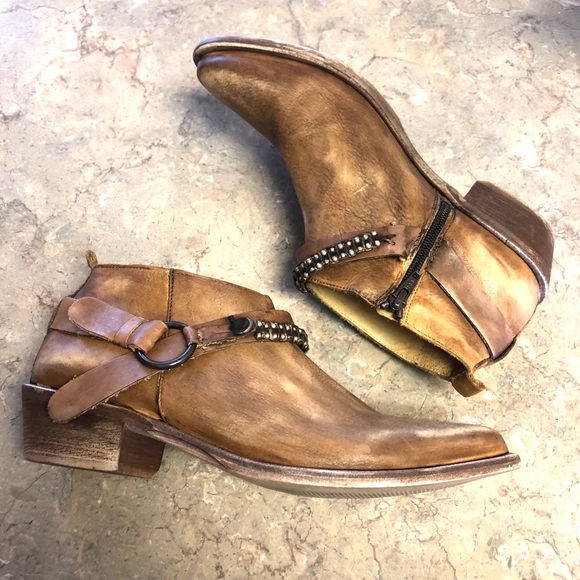 Matisse Shoes - Matisse Prescott Ankle rust booties size 9 M